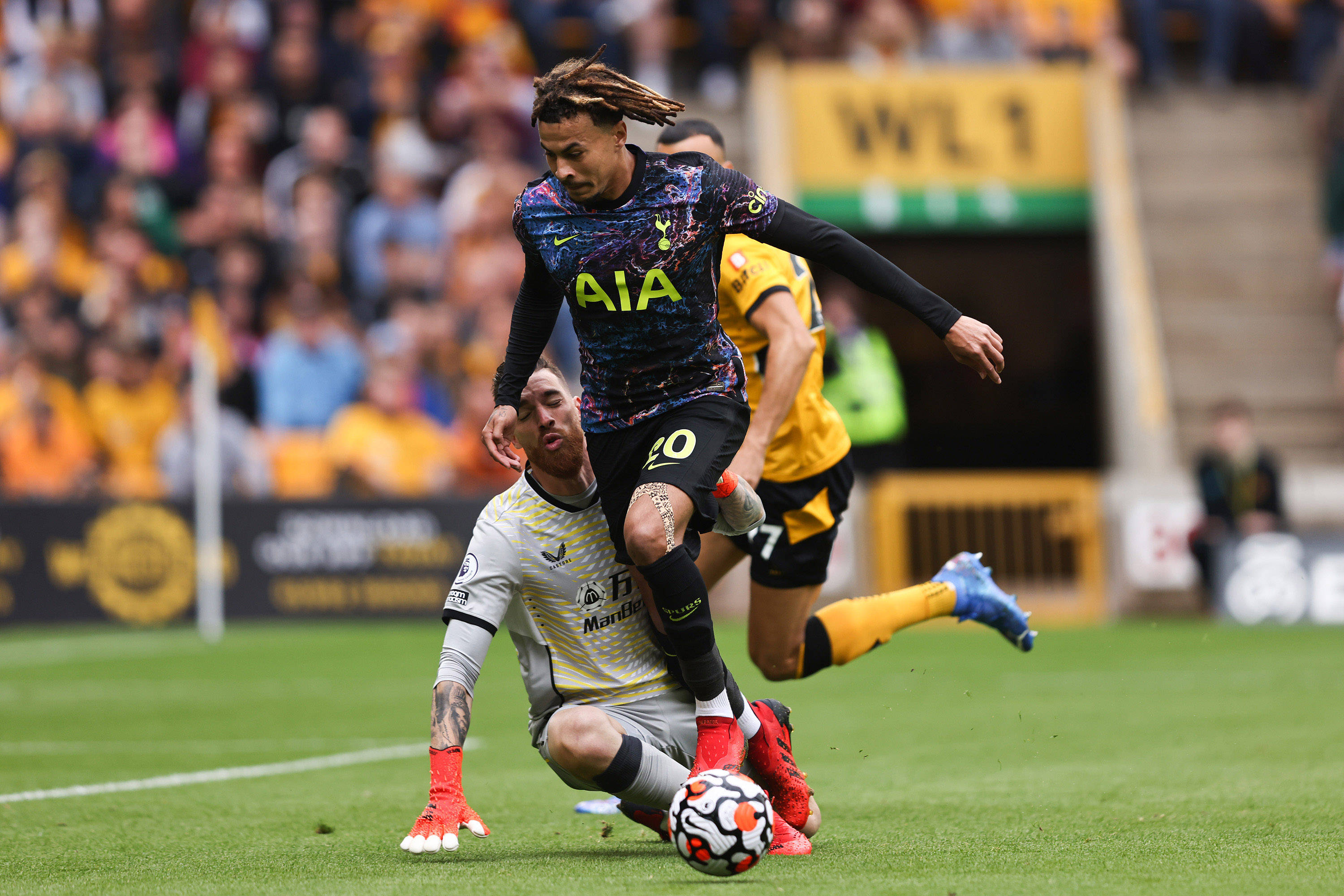 体育足协杯：苏宁易购2-0深足顺利晋级